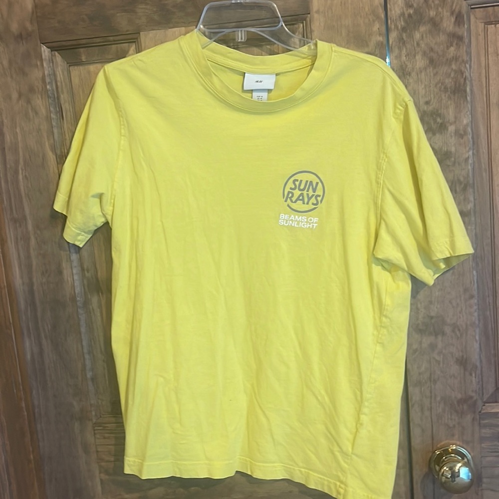 H&M yellow t shirt